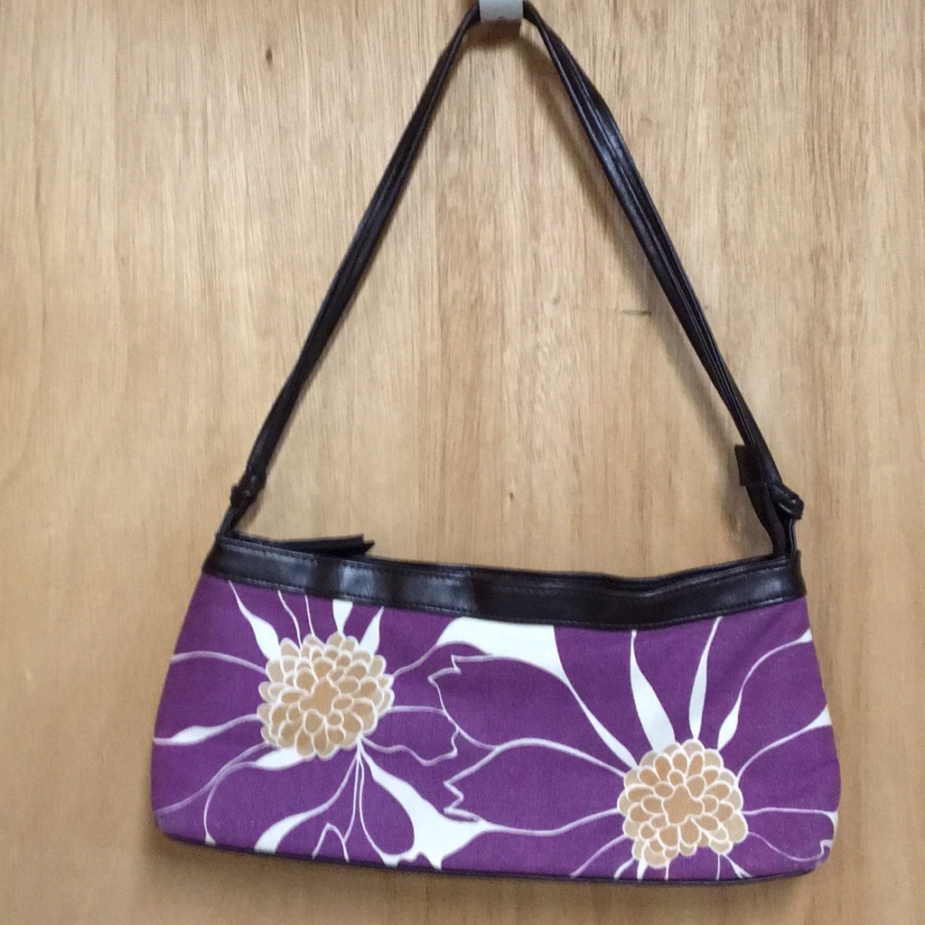 Beautiful Shoulder Purple Flower Purse